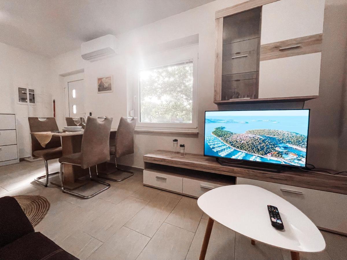 Riad Apartments Згорнье-Шкофье Экстерьер фото